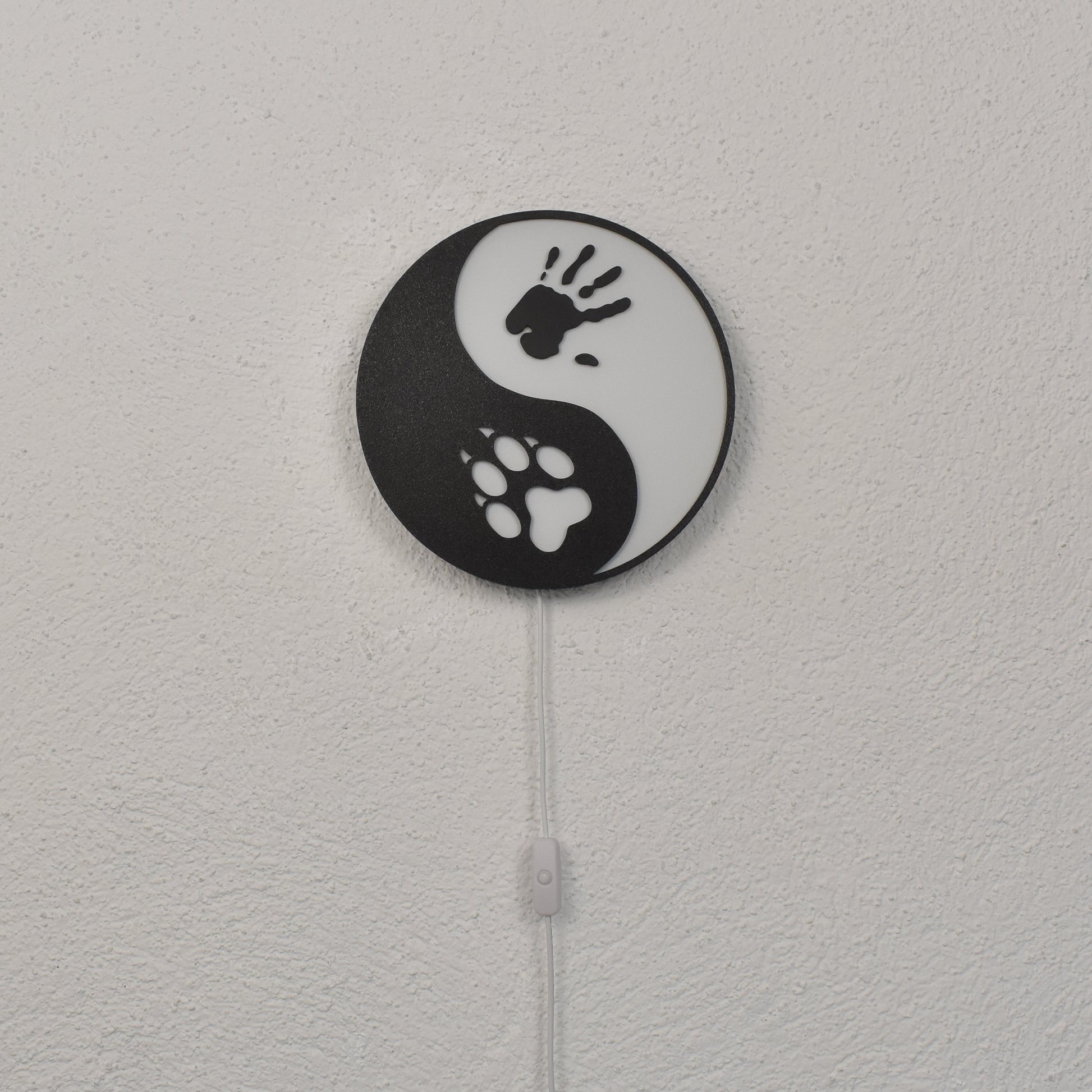 Pfote-und-Hand-Leuchtschild ohne Licht – symbolische LED-Deko für tierliebe Menschen