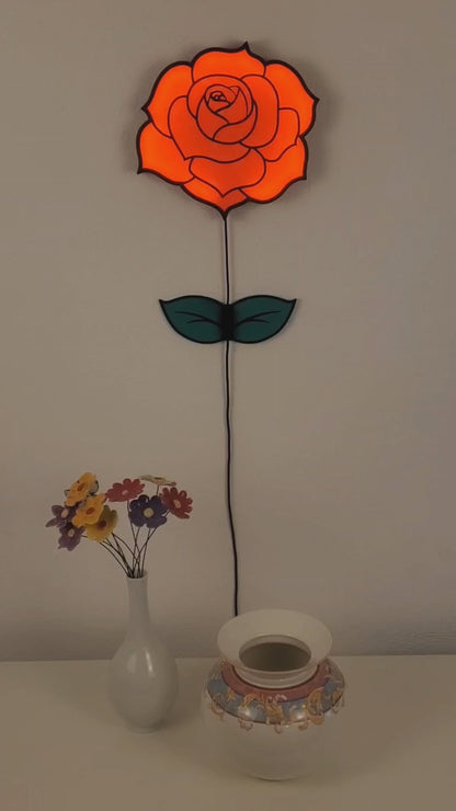 Rote Rose mit grünem Blatt - LED Wandlampe
